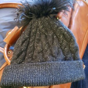 Authentic Eugenia Kim toque, black sparkly with Ostrich Feathers 🖤